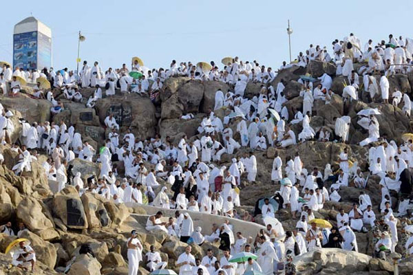 الداخلية السعودية تمنع التصوير ورفع الأعلام السياسية والمذهبية بالمـشاعر المقدسة