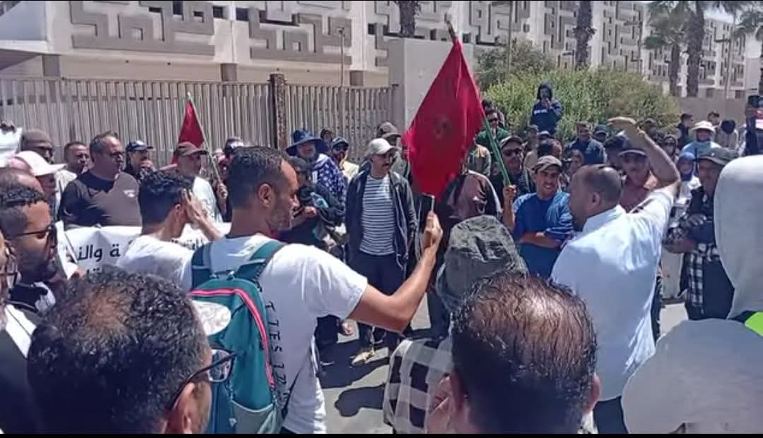 وقفة احتجاجية أمام المستشفى الإقليمي بالصويرة: صرخة ضد التهميش الصحي