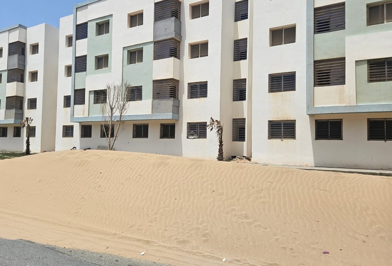 الصويرة في مواجهة الرمال الزاحفة: صرخة مدينة إلى ضمير الوطن